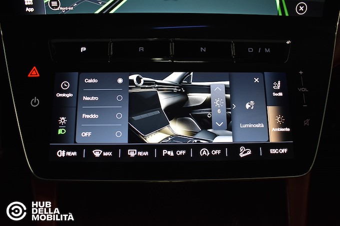 MASERATI Grecale MHEV 300 CV AWD GT